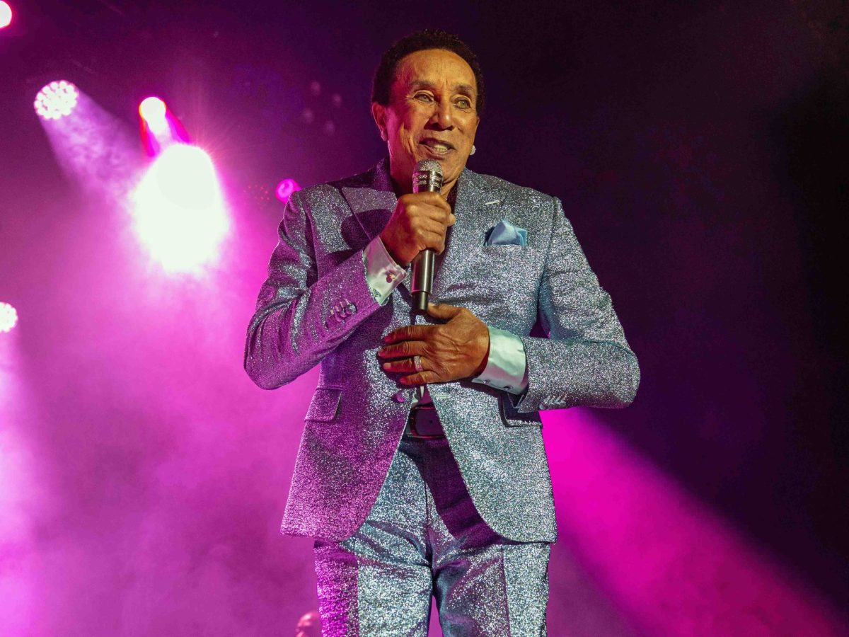 Concert Photos: Smokey Robinson Leaves Nothing on Stage at MGM