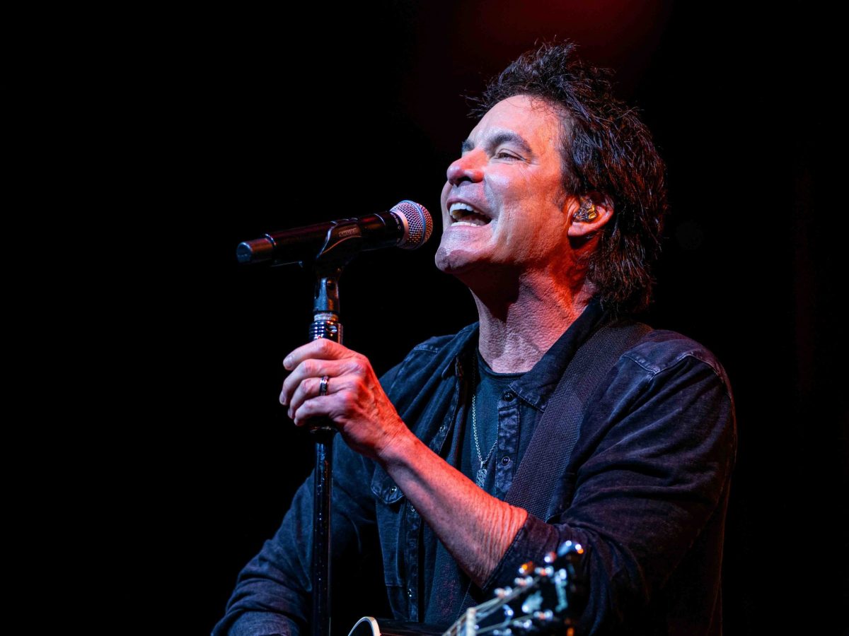 Concert Photos: Train Headlines a Night of ’90s Nostalgia at Blossom