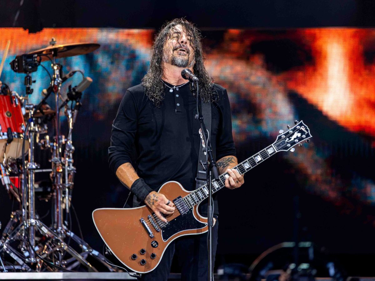 Foo Fighters Eschew New Songs for Hits-Laden Huntington Bank Field Show